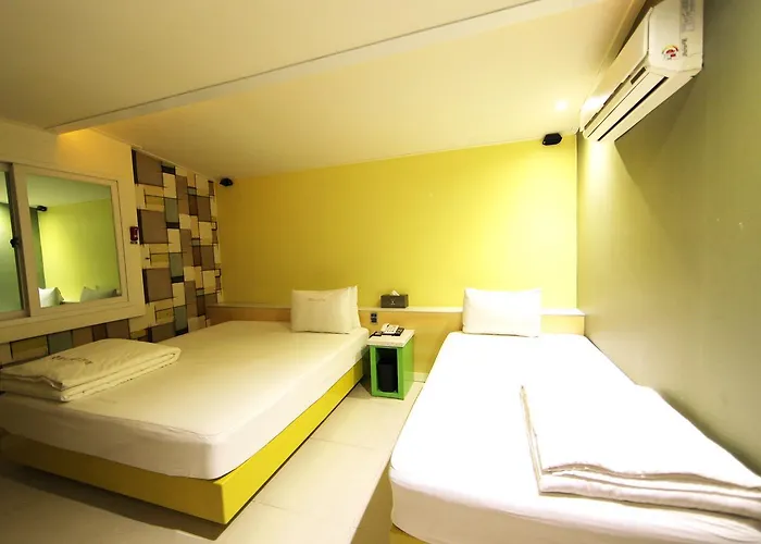 V Hotel