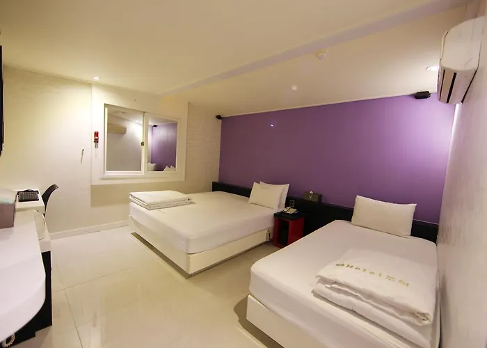 V Hotel