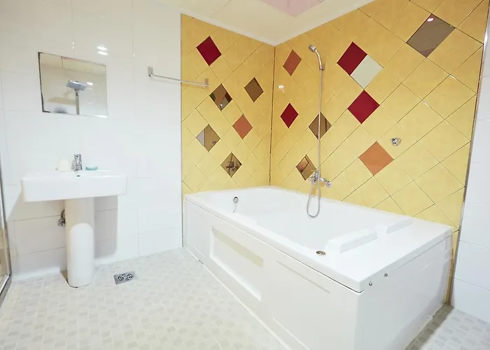 Hotel V 3*